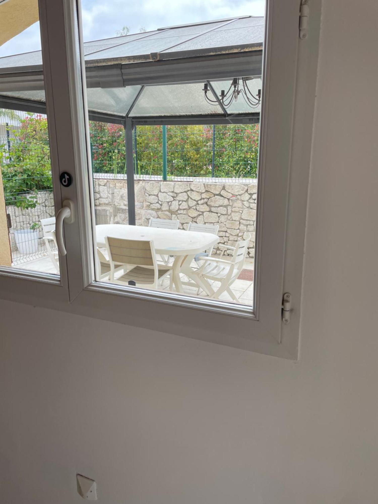 Magnifique Studio, Piscine, Parking * Nizza