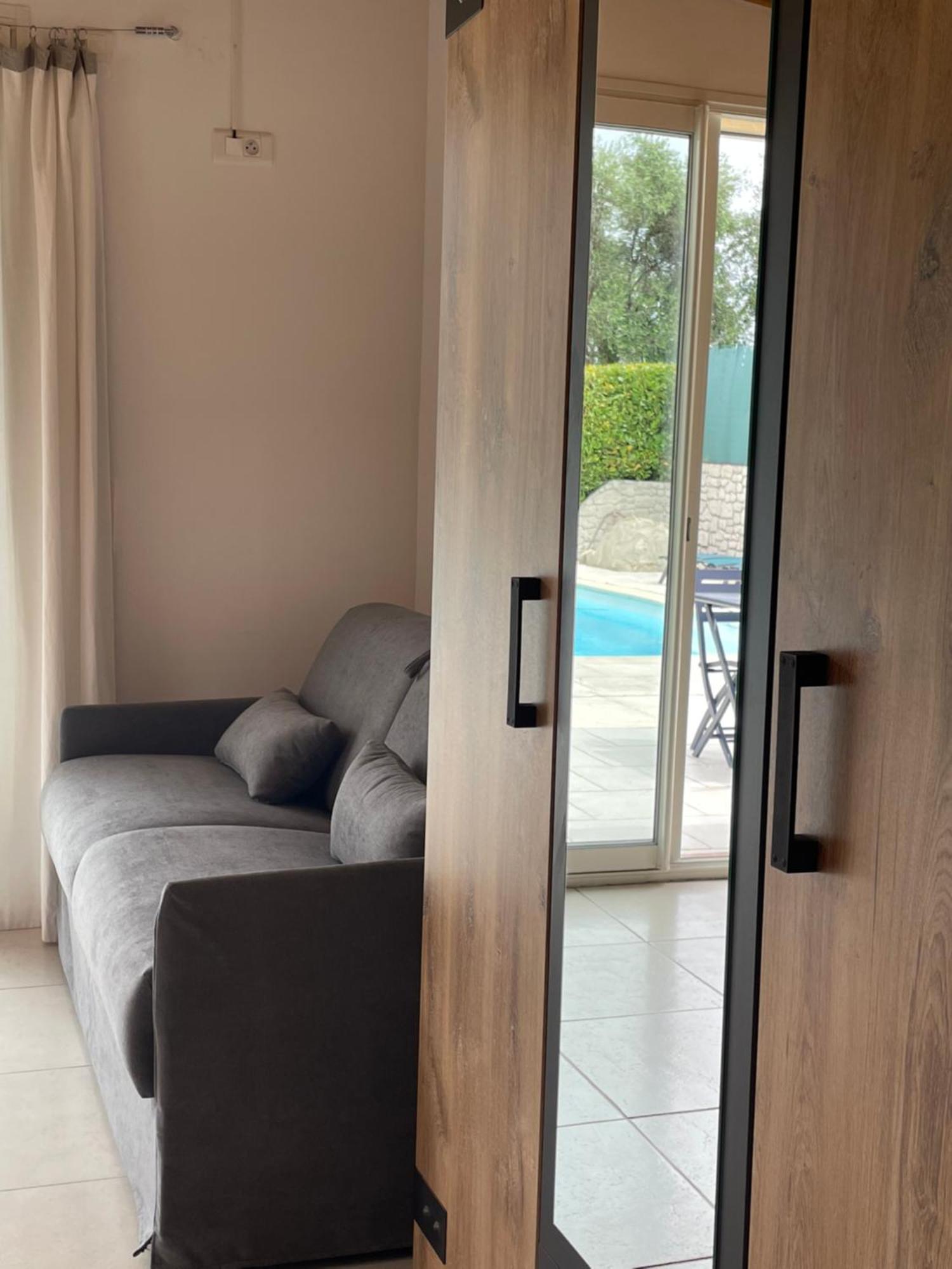 Magnifique Studio, Piscine, Parking