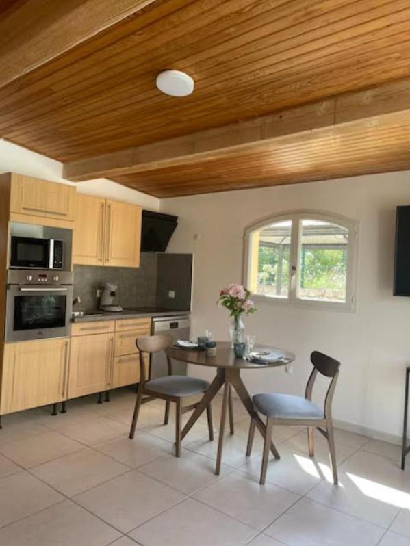 Magnifique Studio, Piscine, Parking Appartement *